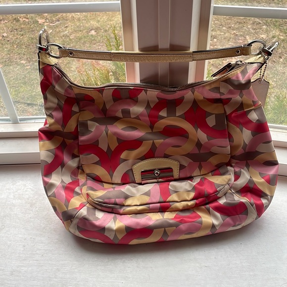 Spring Coach shoulder bag - Picture 1 of 7